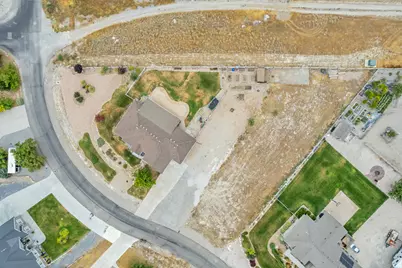 7296 N Ridge Rd, Lake Point, UT 84074 - Photo 47