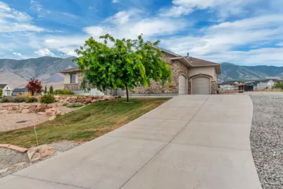7296 N Ridge Rd, Lake Point, UT 84074 - Photo 3