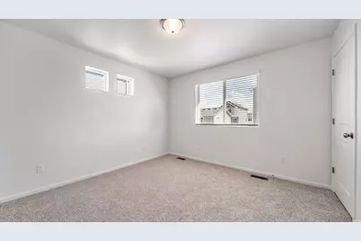 543 N Riverside Dr #189, Saratoga Springs, UT 84045 - Photo 7
