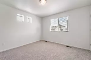 543 N Riverside Dr, Saratoga Springs, UT 84045 - Photo 7
