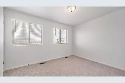 543 N Riverside Dr #189, Saratoga Springs, UT 84045 - Photo 9