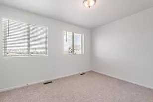 543 N Riverside Dr, Saratoga Springs, UT 84045 - Photo 9