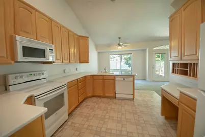1170 W 2325 N, Layton, UT 84041 - Photo 5