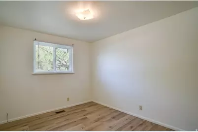 367 Overland Rd, Tooele, UT 84074 - Photo 9