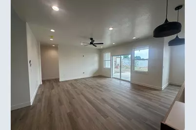 295 W Center St, Willard, UT 84340 - Photo 3