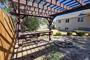 379 Utah Dr, Grantsville, UT 84029 - Photo 25