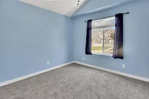 2049 N 700 W, West Bountiful, UT 84087 - Photo 17