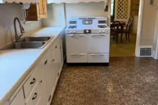 168 N G, Salt Lake City, UT 84103 - Photo 9