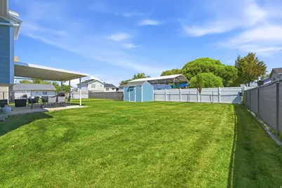2432 W 1915 N, Clinton, UT 84015 - Photo 39