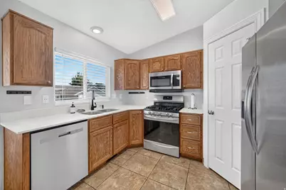 2432 W 1915 N, Clinton, UT 84015 - Photo 11