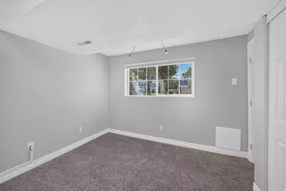 2432 W 1915 N, Clinton, UT 84015 - Photo 31