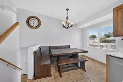 2432 W 1915 N, Clinton, UT 84015 - Photo 9