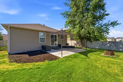 2065 E Jordan Way N, Eagle Mountain, UT 84005 - Photo 41