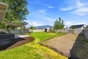 2065 E Jordan Way N, Eagle Mountain, UT 84005 - Photo 39