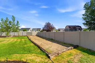 2065 E Jordan Way N, Eagle Mountain, UT 84005 - Photo 43