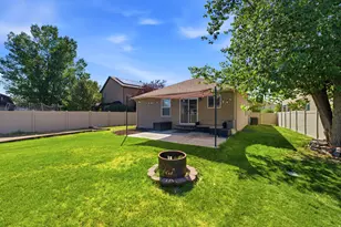2065 E Jordan Way N, Eagle Mountain, UT 84005 - Photo 45