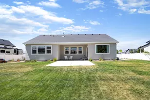 335 S Grant St, Mapleton, UT 84664 - Photo 33