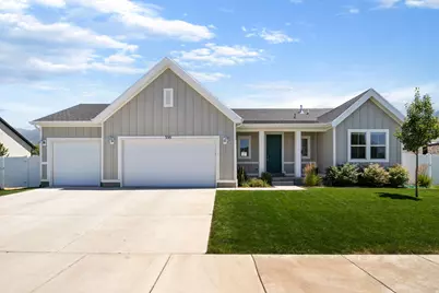 335 S Grant St, Mapleton, UT 84664 - Photo 1