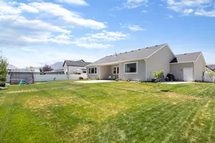 335 S Grant St, Mapleton, UT 84664 - Photo 31