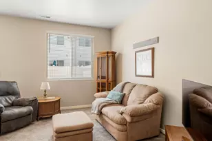 105 N Peregrine Ln W, Bountiful, UT 84010 - Photo 17