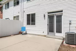 105 N Peregrine Ln W, Bountiful, UT 84010 - Photo 11