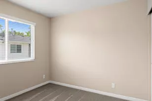 105 N Peregrine Ln W, Bountiful, UT 84010 - Photo 3