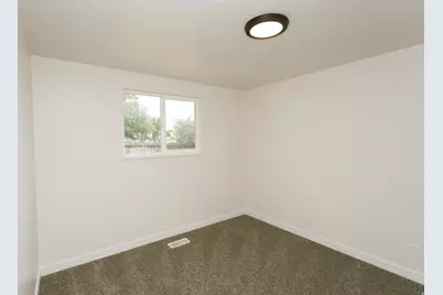 621 W Timpie Rd S, Tooele, UT 84074 - Photo 9