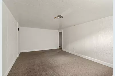 1065 E 420 St S, Provo, UT 84606 - Photo 15