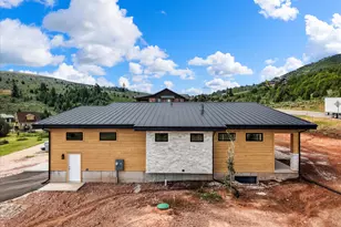 1073 S Mountain Meadow Dr, Garden City, UT 84028 - Photo 5