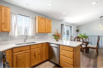 4883 W 175 N, West Point, UT 84015 - Photo 7