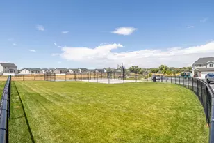 2082 W 1675 S, West Haven, UT 84401 - Photo 31