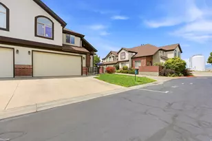 1665 Pages Pl Dr, Bountiful, UT 84010 - Photo 5