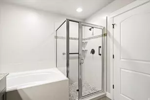 2195 E 1075 N, Layton, UT 84040 - Photo 25