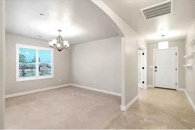 2195 E 1075 N, Layton, UT 84040 - Photo 7