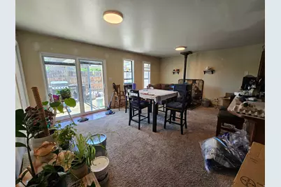 25 W Park Cir, Vernal, UT 84078 - Photo 7