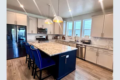 825 N 2175 W, Layton, UT 84041 - Photo 17