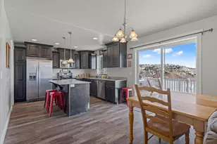 1038 W Meridian Dr N, Saratoga Springs, UT 84045 - Photo 9