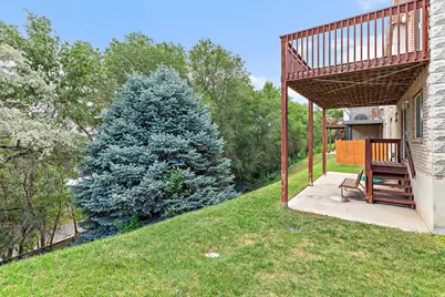 148 S Ridgeview Dr W, Orem, UT 84058 - Photo 23