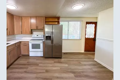 444 S 200 W, Price, UT 84501 - Photo 7