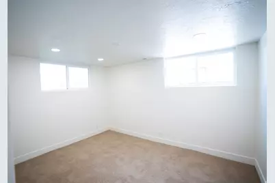1211 E Brekenridge Dr, Murray, UT 84117 - Photo 43