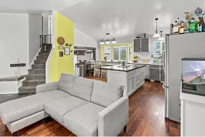 6963 S Firefox Cir, West Jordan, UT 84081 - Photo 5