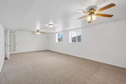 1204 E 3225 N, Layton, UT 84040 - Photo 27