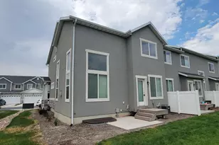 274 N Eaglewood Dr W, Saratoga Springs, UT 84045 - Photo 3
