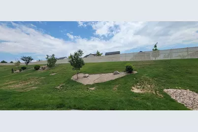 274 N Eaglewood Dr W, Saratoga Springs, UT 84045 - Photo 17