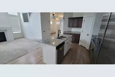 274 N Eaglewood Dr W, Saratoga Springs, UT 84045 - Photo 5