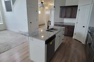 274 N Eaglewood Dr W, Saratoga Springs, UT 84045 - Photo 5