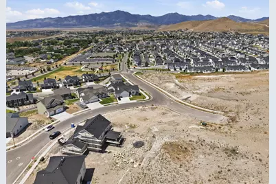 9602 N Bluebell Dr #401, Eagle Mountain, UT 84005 - Photo 9