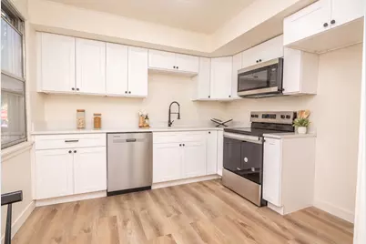 3885 Grandview Dr, Ogden, UT 84403 - Photo 3