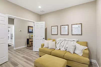 1498 S Loveland Ln, Saratoga Springs, UT 84045 - Photo 19