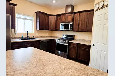 827 S 300 E, Monroe, UT 84754 - Photo 5